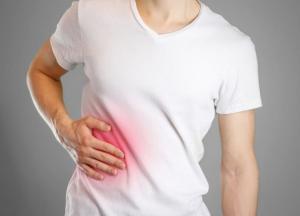 Медики назвали симптомы болезни печени