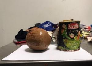 Полкило кокаина в банке с консервированным супом: в "Борисполе" задержали иностранца