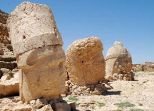 Археологи обнаружили в Турции 1700-летнюю статую