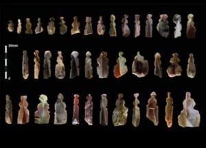 Ученые нашли загадочные статуэтки в захоронении, которому 10 тысяч лет 