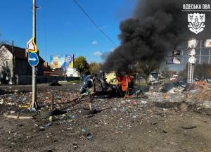 Шахед спікірував на ринок та авто під час руху в Чорноморську: відео та усі подробиці