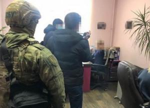 В Украине заробитчанам продавали фальшивые паспорта ЕС