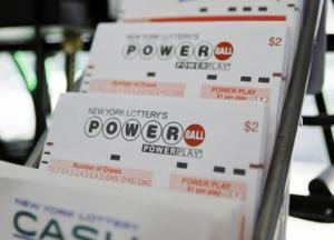 Американка сорвала второй джекпот спустя 18 лет