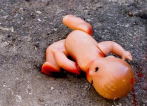 На Житомирщине родители, жестоко убившие дочь-инвалида, получили более 40 тыс. грн помощи после ее смерти