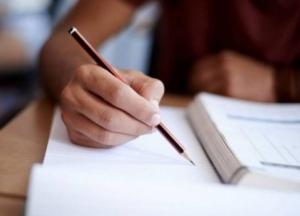 В Украине планируют с 2027 года запустить старшую профильную школу