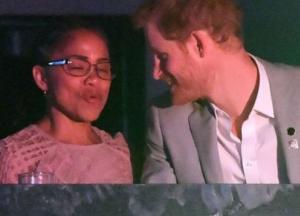 «Под каблуком» у железной леди: в отношения Меган Маркл и принца Гарри влезла теща (фото)