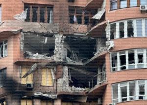 В Одесі після дронової атаки пошкоджені 15 будинків, головна синагога, прямі влучання у висотки: нові фото та відео