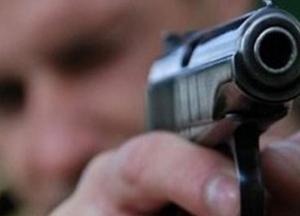 В Киеве неизвестные обстреляли маршрутку, есть пострадавшие