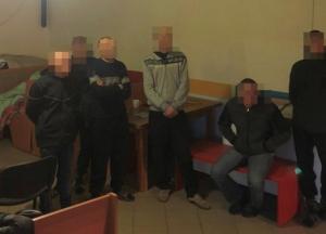 На Житомирщине бандиты держали в рабстве группу мужчин (фото)
