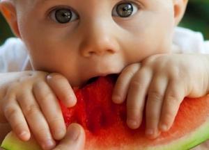 Диетологи объяснили, почему вредны фрукты