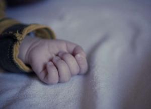 В Черкасской области арестовали мужчину по подозрению в убийстве 4-месячного сына