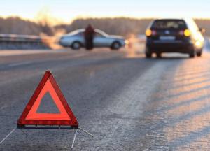 В Киеве маршрутка попала в серьезное "мусорное" ДТП (видео)