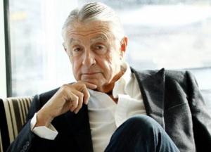 Умер известный режиссер фильмов о Бэтмене Джоэл Шумахер