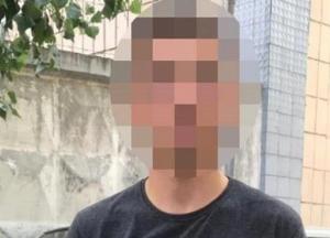 Угрожал ножом детям: полиция задержала подозреваемого