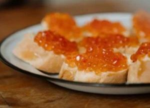 Названа опасность красной икры