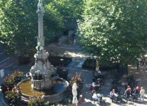 Рабочие в фонтане нашли шкатулку с сердцем мэра (фото)