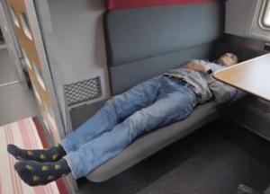 «Сделано под Путина»: в России оконфузились с длиной плацкартных мест в вагонах (фото)