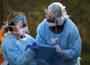 Количество заболевших коронавирусом в Украине превысило 5 тысяч, за сутки 444 новых случая