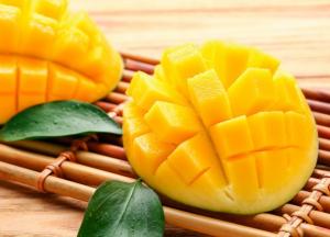 Ученые определили фрукт для борьбы с женскими морщинами