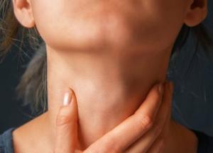 О каких заболеваниях может сигнализировать ощущение кома в горле