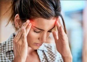 Названы продукты, недостаток которых вызывает сильные головные боли