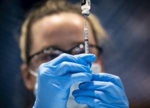 Украина договаривается с ОАЭ о покупке вакцины