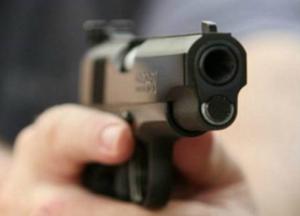 В Киеве неизвестные устроили стрельбу на Троещине