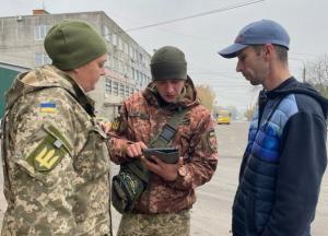 У Львові під час перевірки документів вбили військового ТЦК, він стік кров’ю