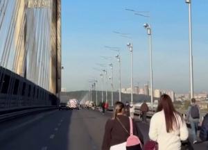 У Києві змінили режим руху мостами