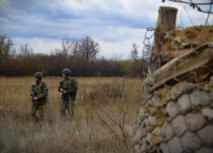 Сутки в ООС: 14 нарушений, ранен военный