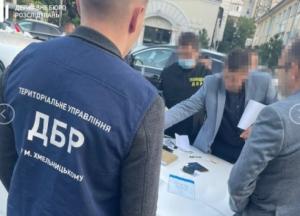 Взятка за торговлю топливом: на Виннитчине задержан чиновник ГСЧС