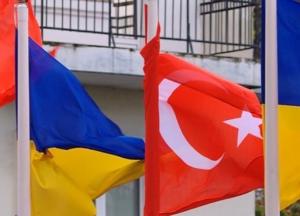 Украина подписала с Турцией два контракта по беспилотникам