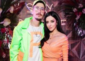 Жена Позитива из "Время и Стекло" похвасталась женственными формами (фото)