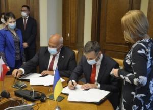 Украина и Польша подписали декларацию по обмену налоговой информацией