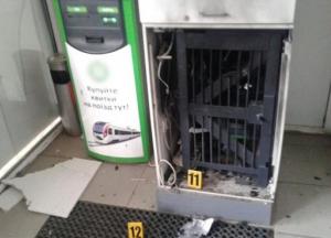 В Харькове ночью взорвали банкомат (фото)