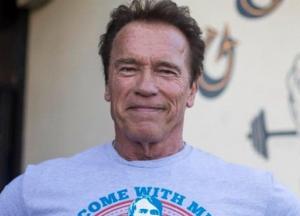 Шварценеггер пожертвовал миллион на борьбу с коронавирусом
