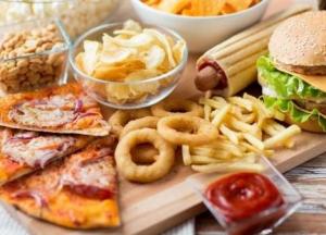 Названы самые вредные для здоровья продукты