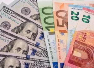 Доллар потерял место главной валюты в SWIFT