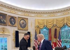 Олександр Усик зустрівся з Дональдом Трампом у Білому домі