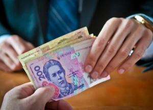 В Херсоне за получение взятки задержали начальника управления ГФС в области (фото)