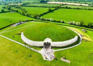 Ученые разгадали "пикантную" тайну Ирландской долины королей