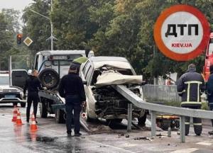 В Житомирской области отбойник проткнул авто, есть жертвы (фото)