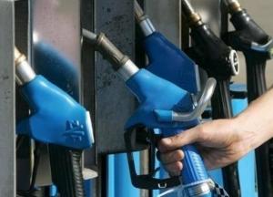 АЗС второй раз подряд обязали снизить цены