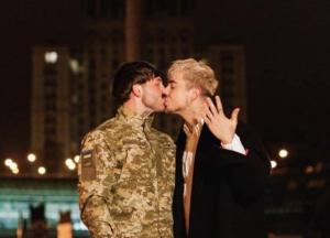 У Меловіна, якому військовий зробив пропозицію на Майдані, важкий психіатричний діагноз (фото)