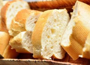 Медики объяснили, чем чревато употребление белого хлеба