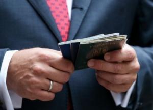 В Ивано-Франковской области разоблачили трех чиновников на двойном гражданстве