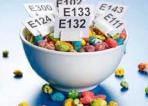 Названы самые опасные пищевые добавки