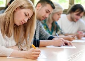 В МОН рассказали, сколько абитуриентов поступили на бюджет