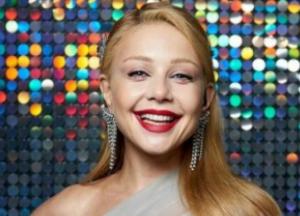 Тина Кароль блеснула фигурой в прозрачном платье (фото)