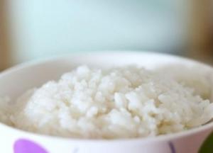 Ученые назвали опасность употребления белого риса